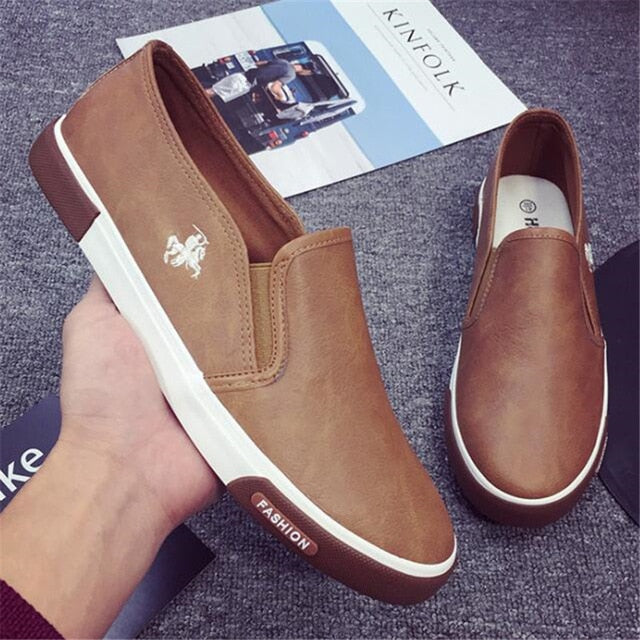 New Men's Leather Casual Lazy Shoes Loafers Mens Style Shoes Sneakers Retro Low to Help a Foot Business Four Seasons