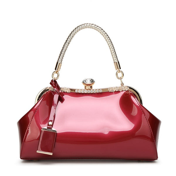 New Summer and Autumn Handbag Wrapped In Seashells of Ladies'varnish